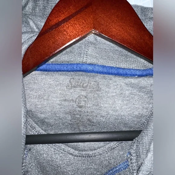 Stitches “LA” Sweatshirt - Picture 3 of 3